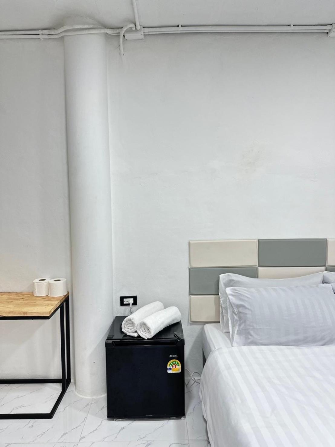 Megun 10 L Apartman Bangkok Kültér fotó