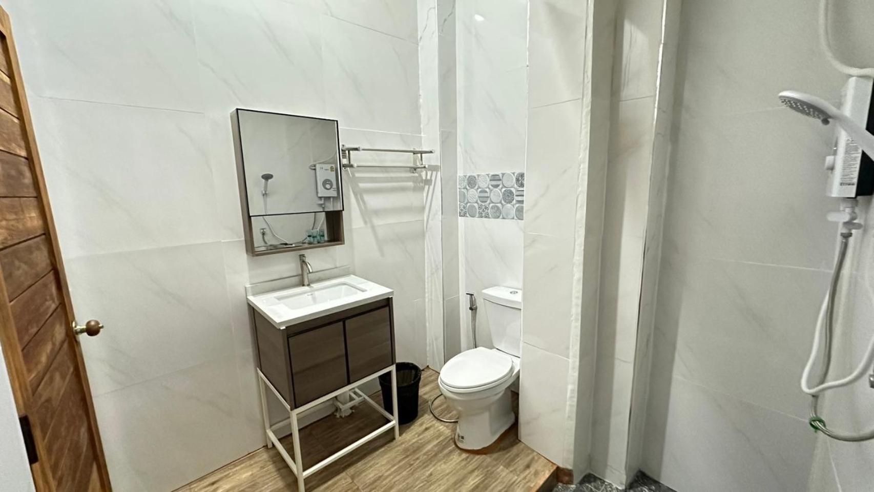 Megun 10 L Apartman Bangkok Kültér fotó